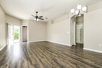 6154 Kiteridge Dr in Lithia, FL - Building Photo - Building Photo