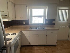 333 Lagoon Dr in Palm Harbor, FL - Building Photo - Building Photo