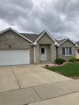 412 11th Cir SE, Unit Iron Lake Estates in Demotte, IN - Building Photo