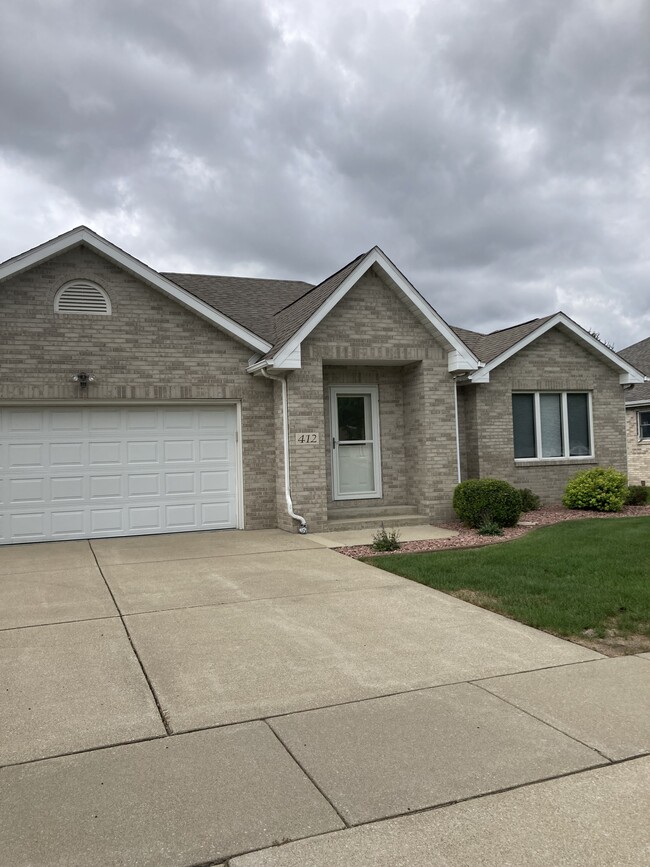property at 412 11th Cir SE