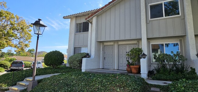 346 Green Moor Pl in Thousand Oaks, CA - Building Photo - Building Photo