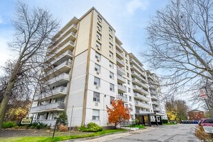 95 Ridout in London, ON - Building Photo