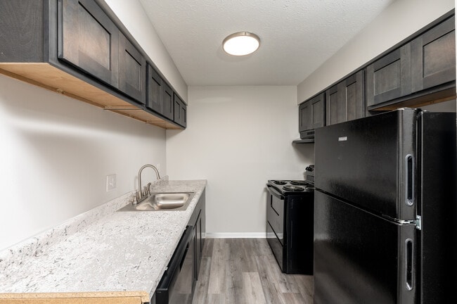 Apartments @ Marten Court in Indianapolis, IN - Building Photo - Interior Photo