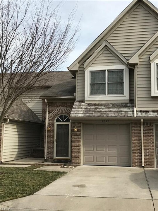 1857 Calash Way in Virginia Beach, VA - Building Photo