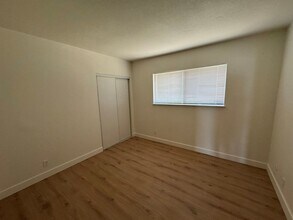 5048-5050 Shell St in North Highlands, CA - Building Photo - Building Photo