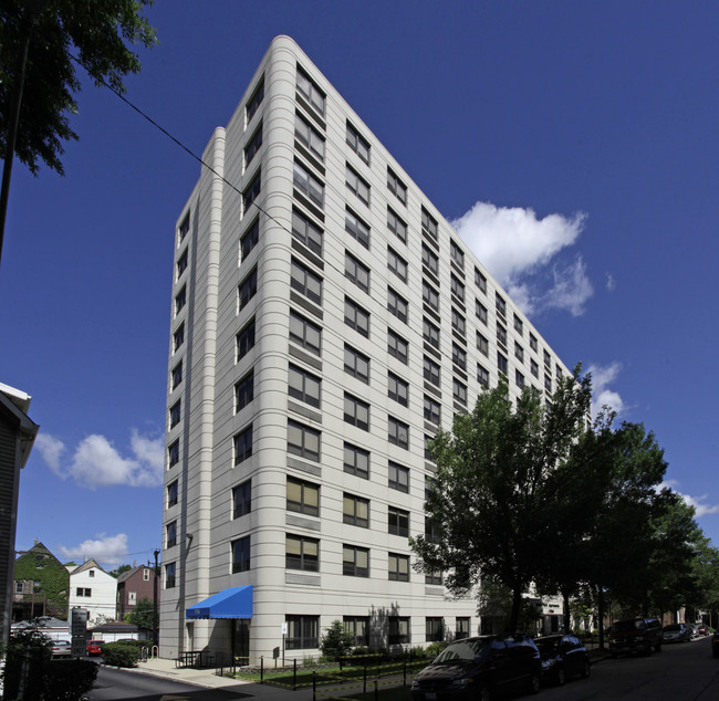 Walsh Park in Chicago, IL - Building Photo - Building Photo