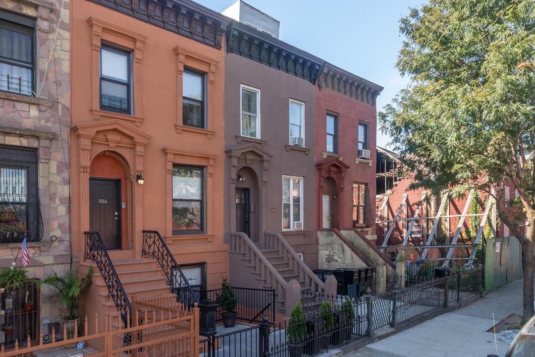 1014 Greene Ave in Brooklyn, NY - Building Photo