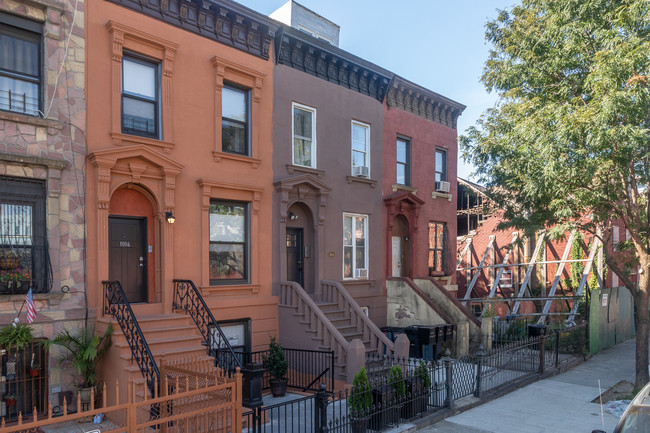 1014 Greene Ave in Brooklyn, NY - Foto de edificio - Primary Photo