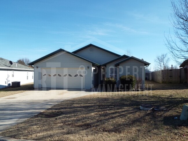 186 Quail Run Rd in Branson, MO - Foto de edificio - Building Photo