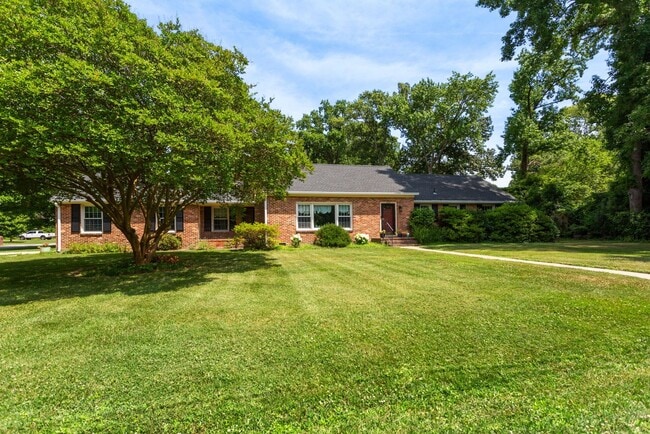 1620 Maycraft Rd in Virginia Beach, VA - Building Photo - Building Photo
