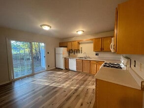678 Dearborn Rd in Valparaiso, IN - Building Photo - Building Photo