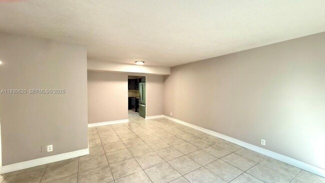 3064 Riverside Dr in Coral Springs, FL - Building Photo - Building Photo