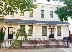 213-211 11th St NE in Washington, DC - Building Photo - Building Photo