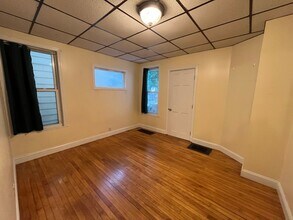 12 Gannett St in Augusta, ME - Building Photo - Building Photo