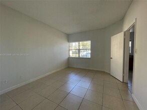 640 Cypress Club Way in Pompano Beach, FL - Building Photo - Building Photo