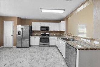 18436 Weatherby Ln in Elgin, TX - Building Photo - Building Photo
