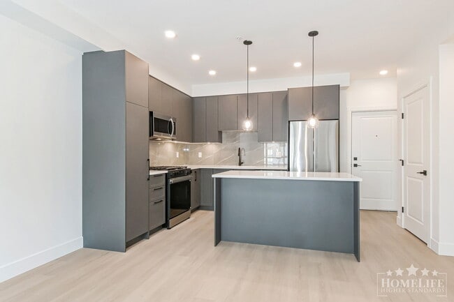 3438-146A 146A St in Surrey, BC - Building Photo - Building Photo