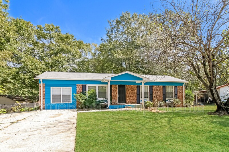 607 W Creek Ct in Monroe, GA - Building Photo