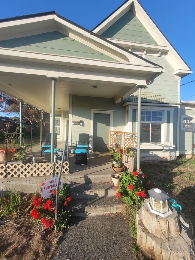 property at 619 Ash St
