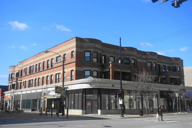 property at 1008 W Argyle St
