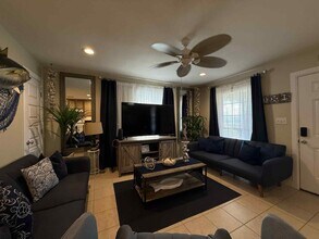 101 E Capricorn Dr in South Padre Island, TX - Building Photo - Building Photo
