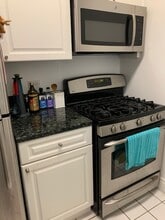 400 E 90th St, Unit 5a in New York, NY - Building Photo - Building Photo