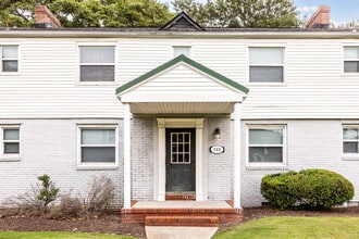 Sterling Oaks Apartments in Norfolk, VA - Foto de edificio - Building Photo