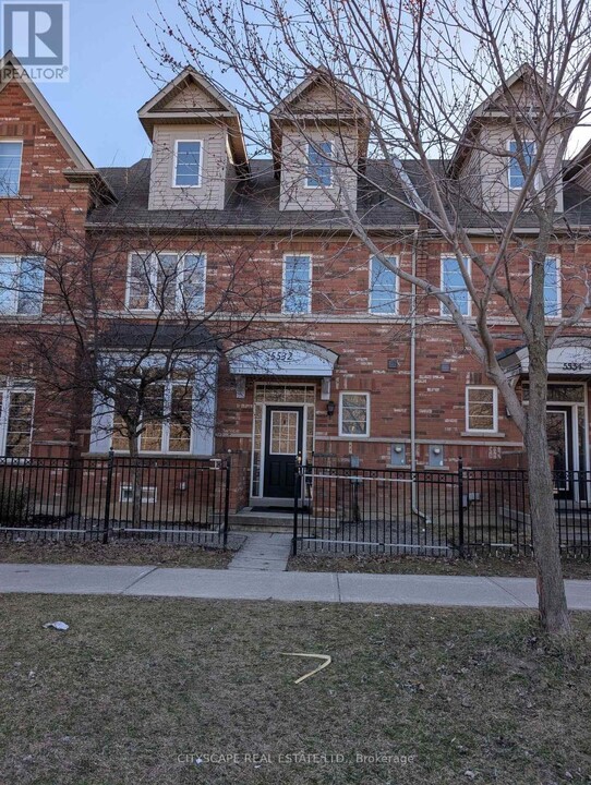 5532 Tenth Line W in Mississauga, ON - Building Photo