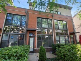 945 N Howe St in Chicago, IL - Building Photo