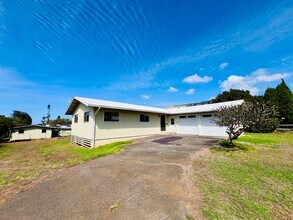 66-1734 Kawaihae Rd in Waimea, HI - Foto de edificio - Building Photo