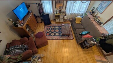 2521 N Pierce St, Unit upper in Milwaukee, WI - Building Photo - Building Photo