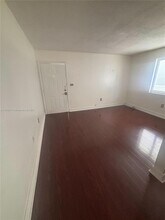 1621 NW 16th St in Miami, FL - Building Photo - Building Photo