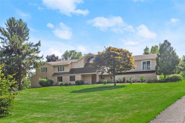 613 Horsepound Rd in Carmel, NY - Building Photo - Building Photo