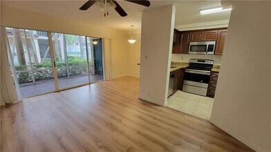 18102 Glenmoor Dr in West Palm Beach, FL - Foto de edificio - Building Photo