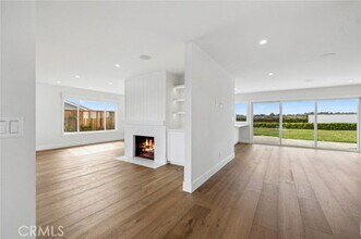 1027 Tiller Way in Newport Beach, CA - Building Photo - Building Photo