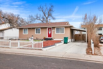2525 Nadine Dr in Colorado Springs, CO - Building Photo - Building Photo