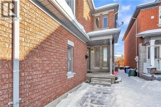 23 Stonecairn Dr in Cambridge, ON - Building Photo - Building Photo