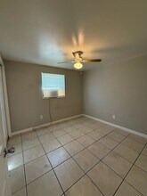 2905 Parker Ave in Ft. Myers, FL - Building Photo - Building Photo