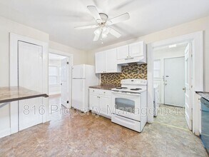 111 W 78th St in Kansas City, MO - Building Photo - Building Photo
