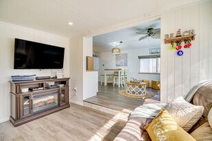 1161 Nettles Blvd in Jensen Beach, FL - Building Photo
