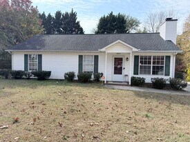 3904 Landover Dr in High Point, NC - Building Photo