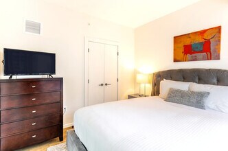 131 Seaport Blvd in Boston, MA - Building Photo - Building Photo