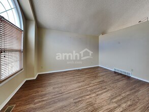 2211 Pinyon Jay Dr in Colorado Springs, CO - Building Photo - Building Photo