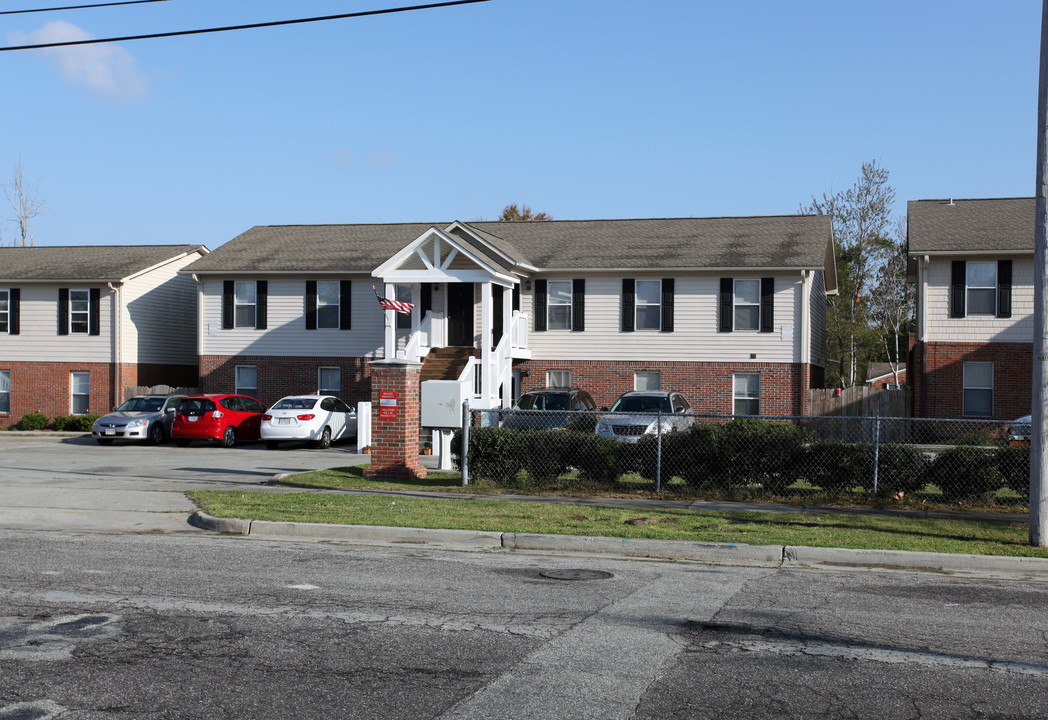 605-609 Nixon St in Wilmington, NC - Foto de edificio