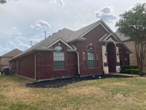 11975 Big Springs Dr in Frisco, TX - Building Photo - Building Photo