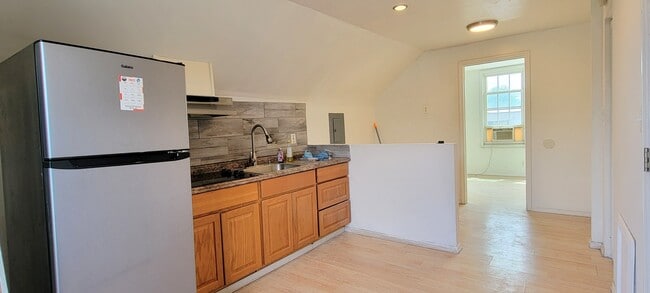209 Sylvan Ave, Unit 3rd Floor in Newark, NJ - Foto de edificio - Building Photo