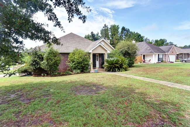 15065 Warren Dr in Gulfport, MS - Building Photo - Building Photo