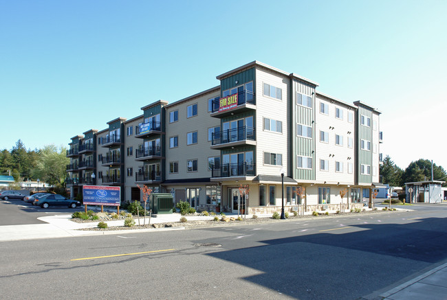 North Bay Condominiums in Florence, OR - Building Photo - Building Photo