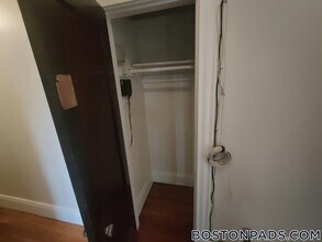 349 Pleasant St in Malden, MA - Building Photo - Building Photo