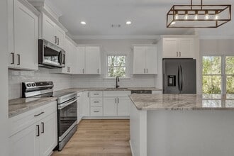 1407 E 32nd St in Savannah, GA - Building Photo - Building Photo